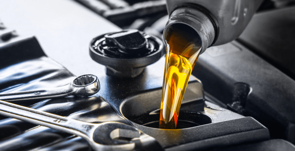 Fresh oil change in car engine